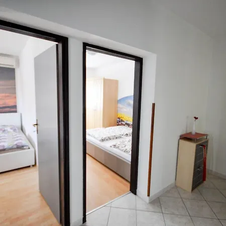 Fuer 4 Personen Ca 45 M In Novigrad, Adriakueste Kroatien Westkueste Von Istrien