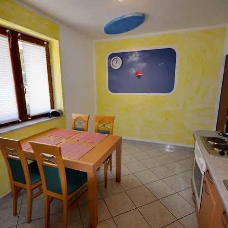 Apartment Fuer 4 Personen Ca 45 M In Novigrad, Adriakueste Kroatien Westkueste Von Istrien Karpinjan